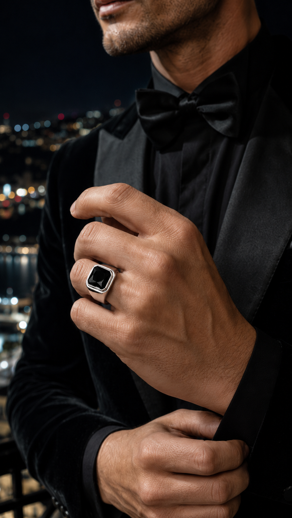 CAEL RING SILVER — The finish