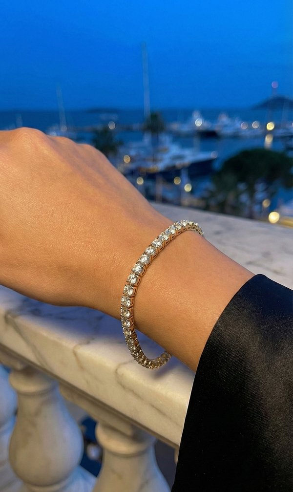 EMPYREAN BRACELET GOLD — Material