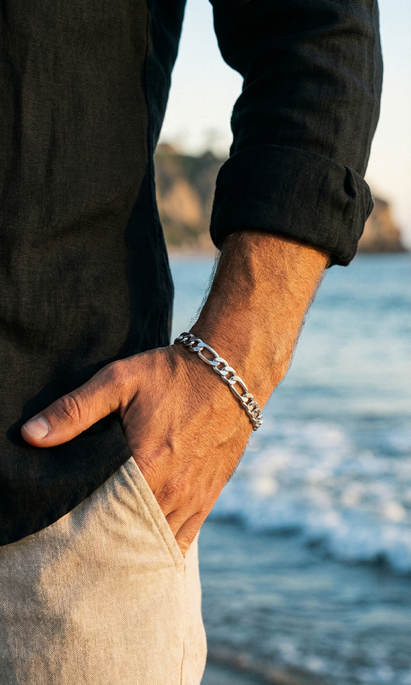 FIGARO BRACELET SILVER — Wearing it