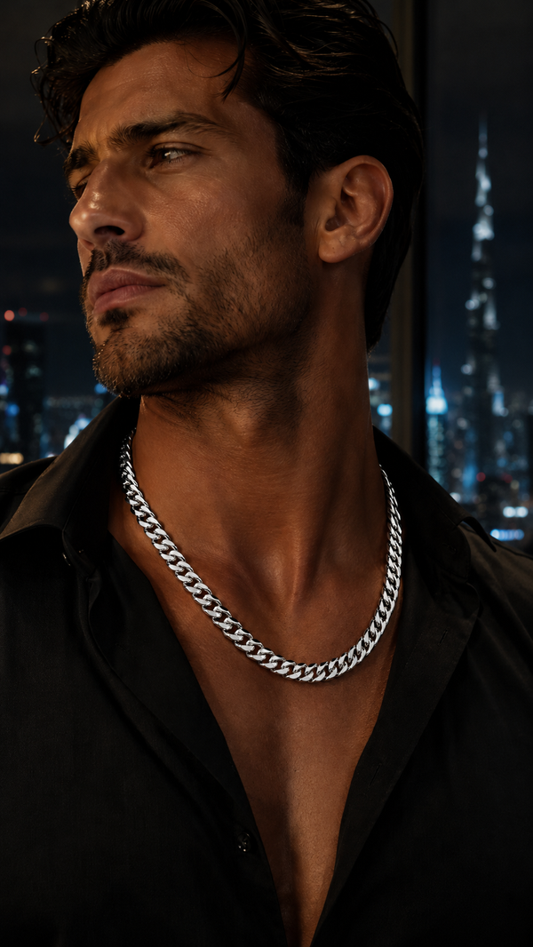 EMBER CHAIN SILVER — The closure