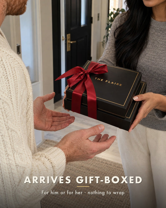 Cuban Bracelet Stack Gift Box Gold: the hand-over