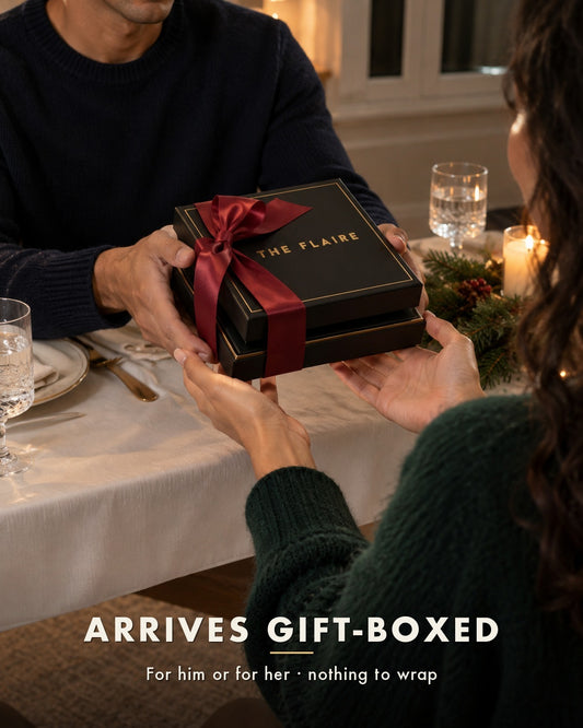 Empyrean Tennis Gift Box Silver: the hand-over