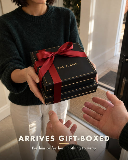 Lorenzo Gift Box Silver: the hand-over