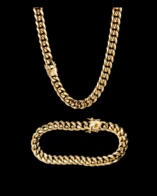 Layered 18K gold-plated chain set by The Flaire