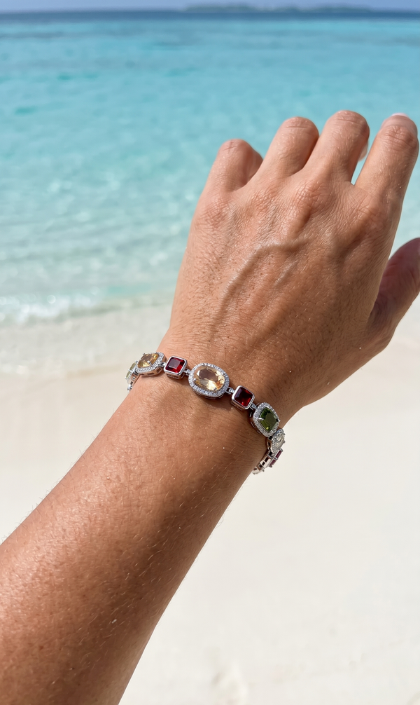 ASTRA BRACELET SILVER — Material