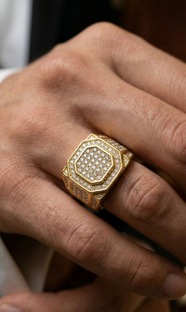 SOVEREIGN RING  GOLD — Wearing it