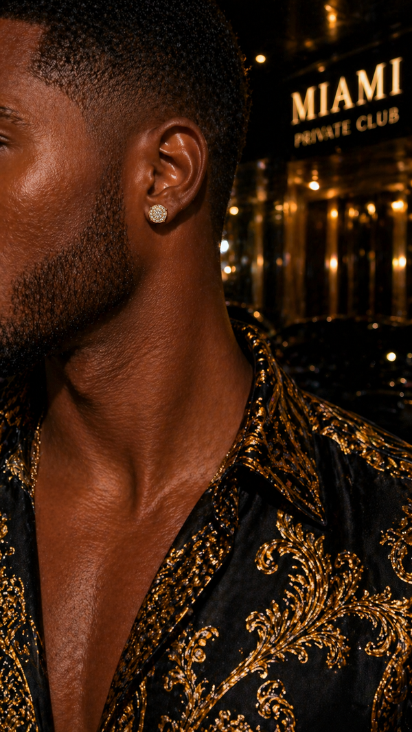 LUXORIA EARRINGS GOLD — Wearing it