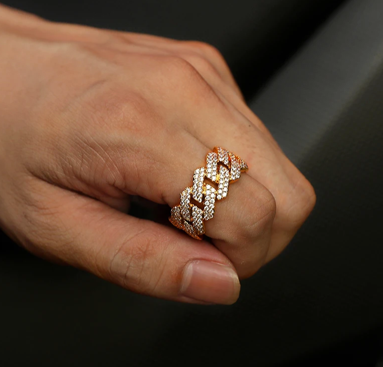 ELARA RING- GOLD