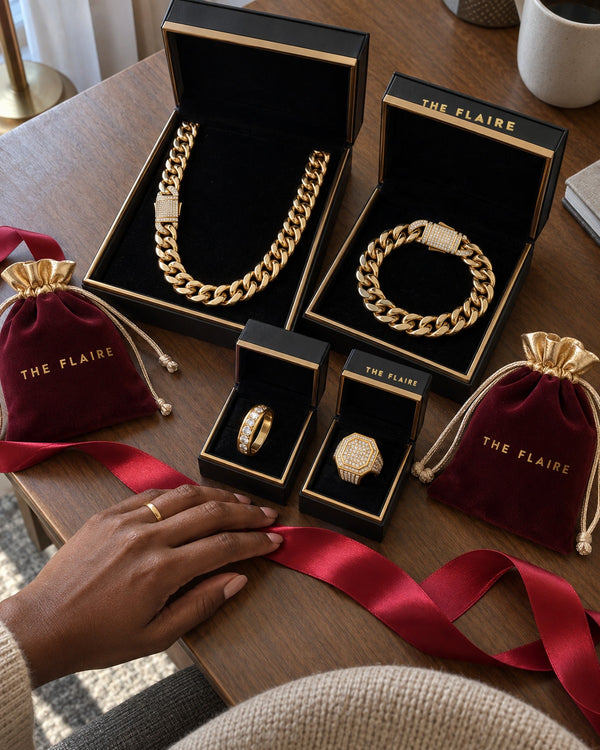 EMBER FOUR-PIECE GIFT BOX GOLD — The link