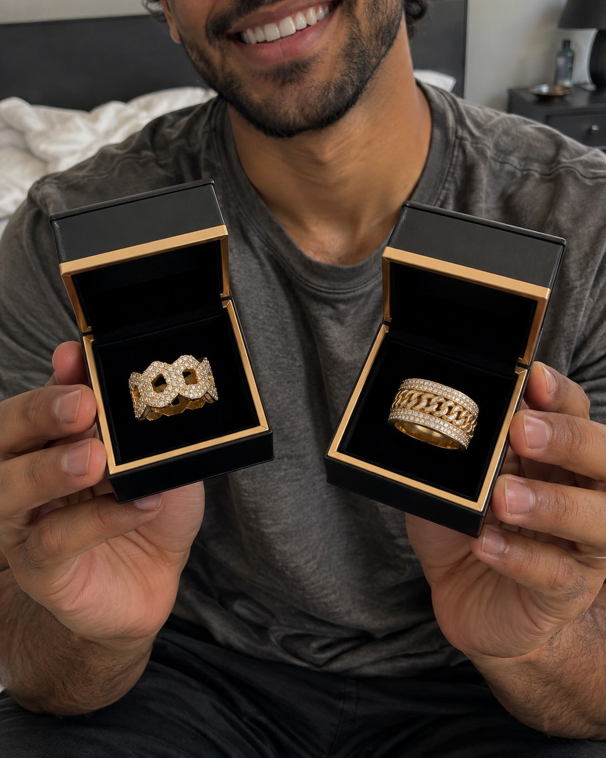Lorenzo Four-Piece Gift Box Gold: the rings