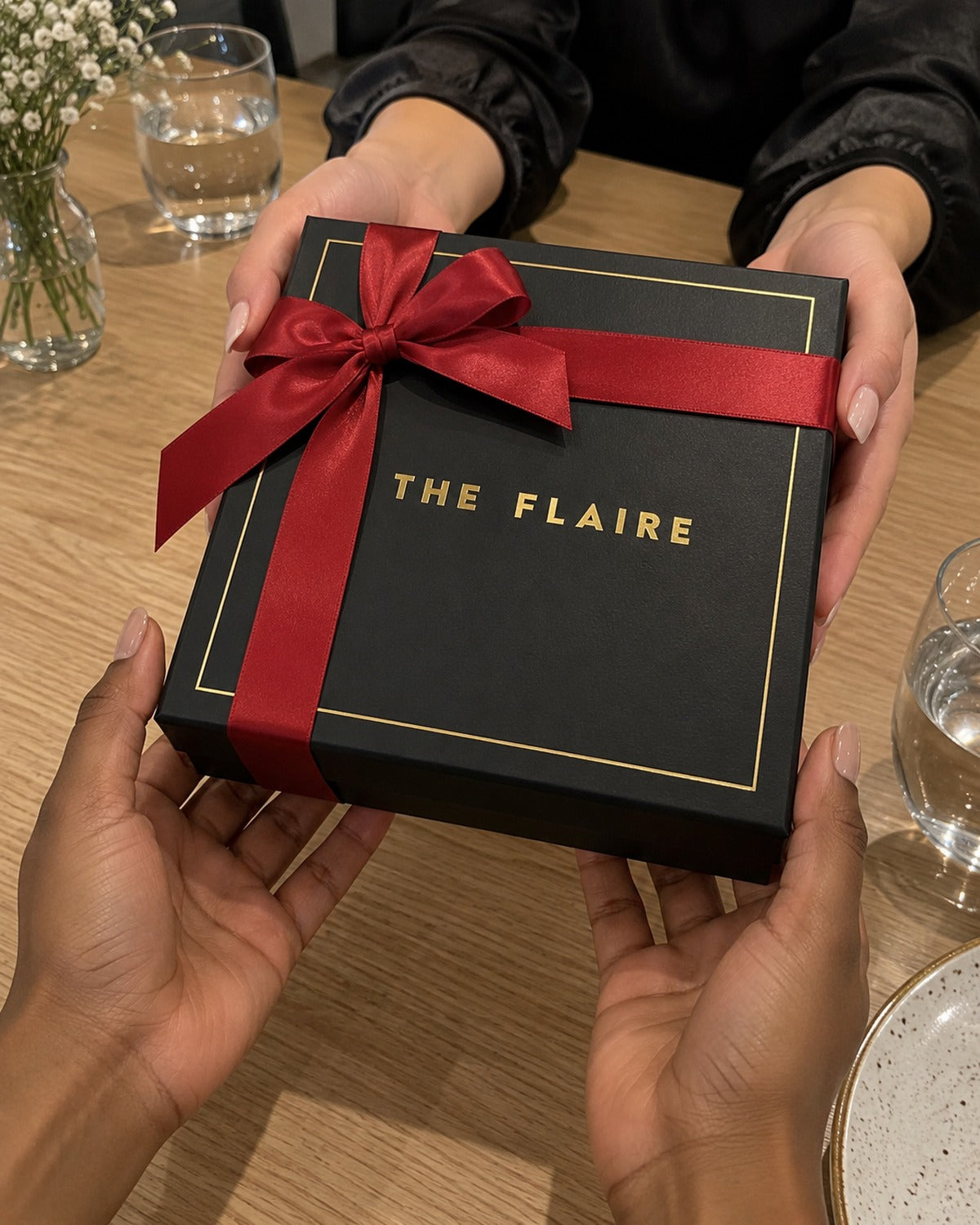 Lorenzo Gift Box Gold: from her best friend
