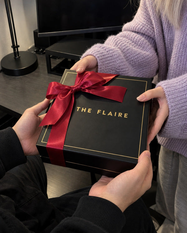LORENZO TRIO GIFT BOX GOLD — The closure