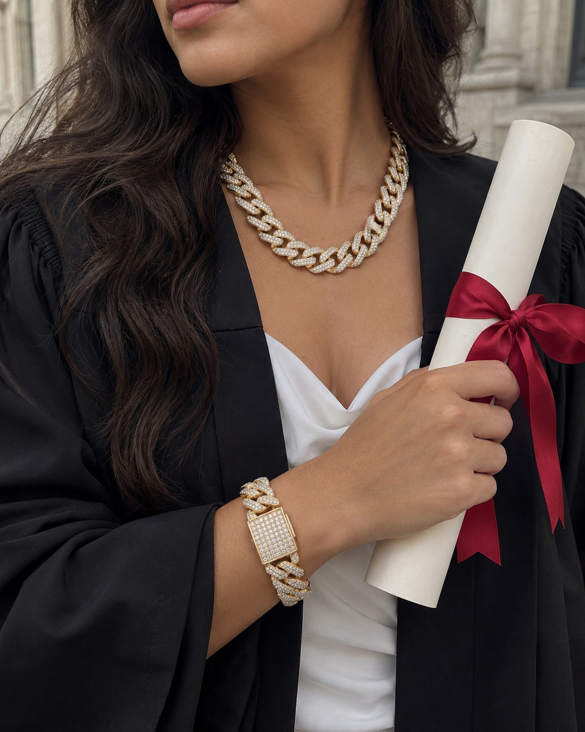 Luciano Gift Box Gold: her first real piece