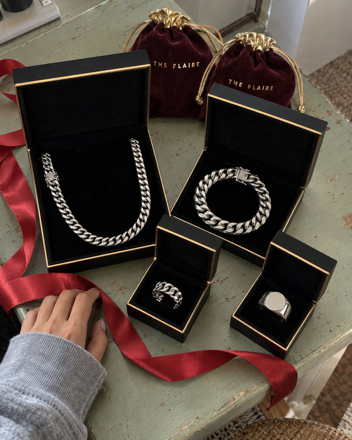 Luxor Four-Piece Gift Box Silver: the gift