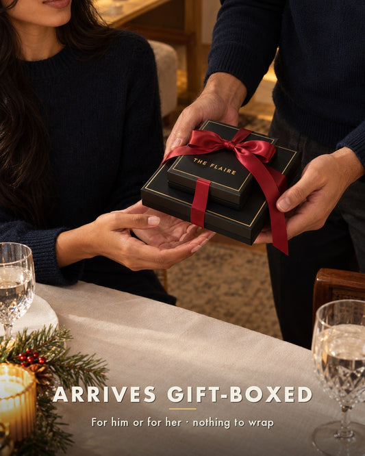 Astra Gift Box Silver: the hand-over