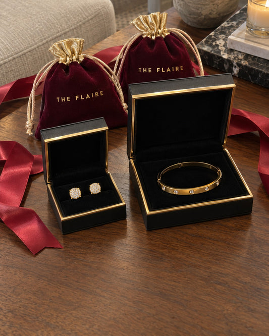 The Stud & Bangle: the gift