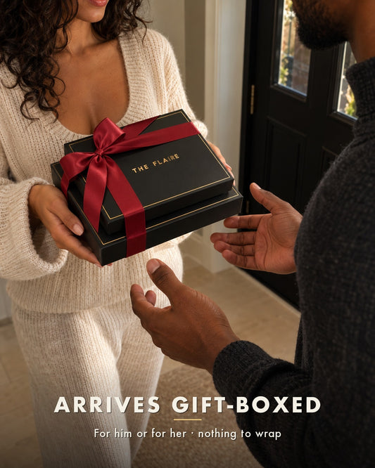 Bryzantine Gift Box Gold: the hand-over