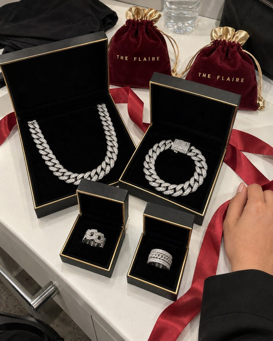 Lorenzo Four-Piece Gift Box Silver: the gift