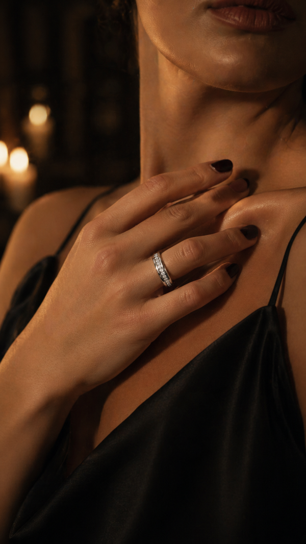 RIVERA RING SILVER — The stones